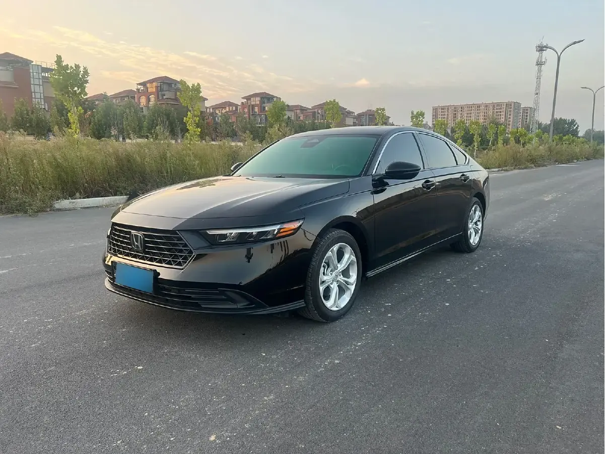 2023 Honda Accord 1.5T 192HP L4 CVT