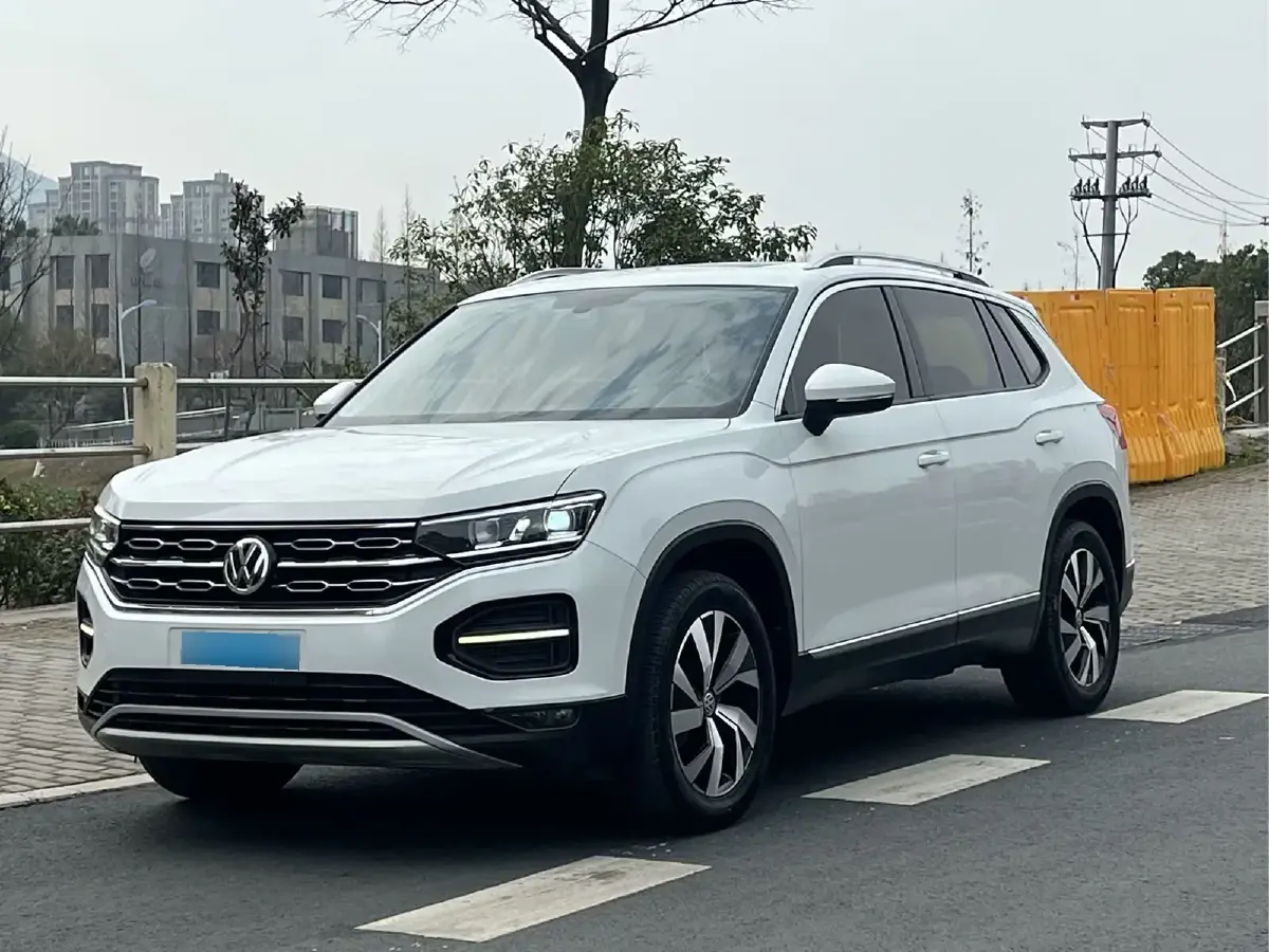 2020 Volkswagen Tayron 2.0T 186HP L4 7DCT