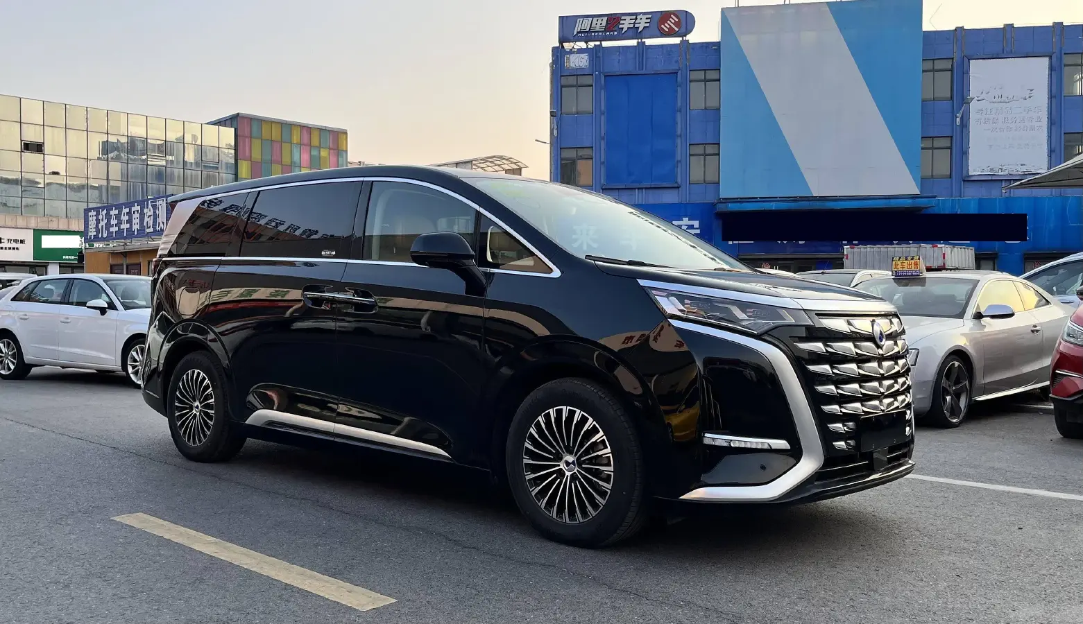 2022 Denza D9 1.5T 139HP L4 E-CVT PHEV 40.06KWH