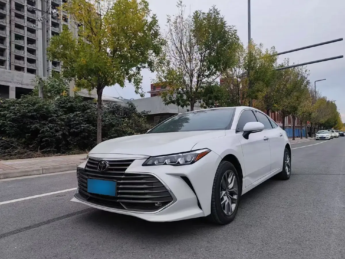 2022 Toyota Avalon 2.5L 209HP L4 8AT