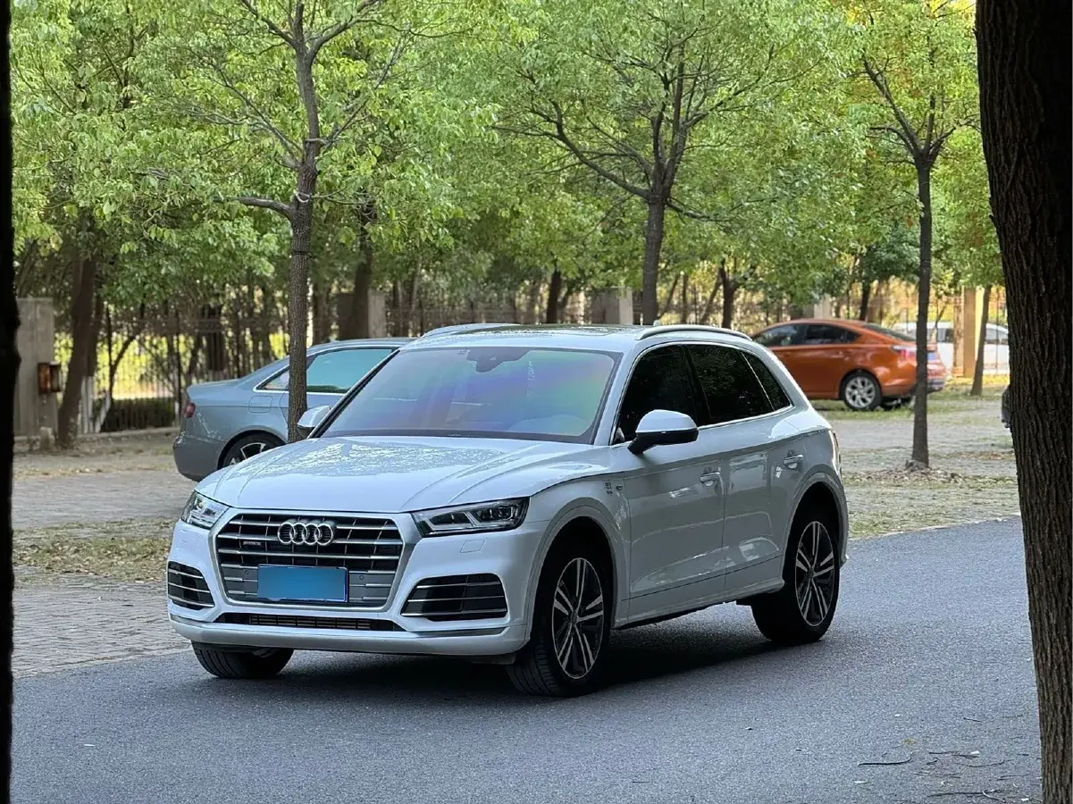 2020 Audi Q5L 2.0T 190HP L4 7DCT