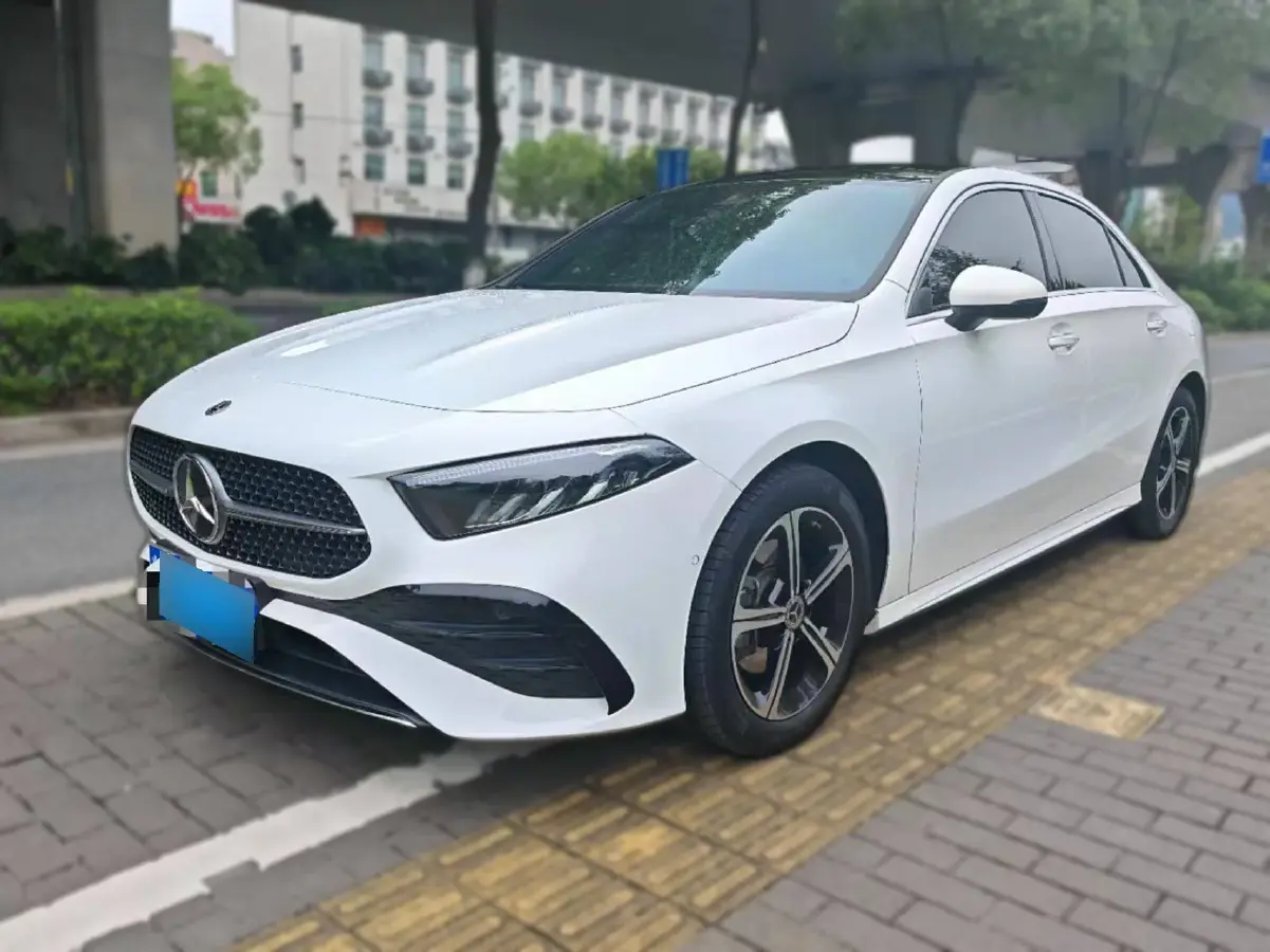 2023 Mercedes-Benz A Class 1.3T 163HP L4 7DCT