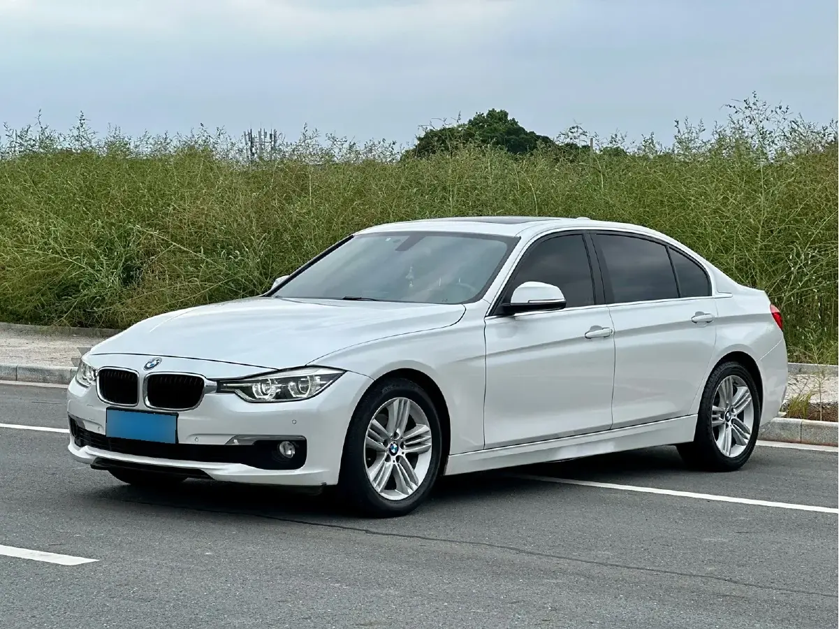 2017 BMW 3 Series 2.0T 184HP L4 8AT