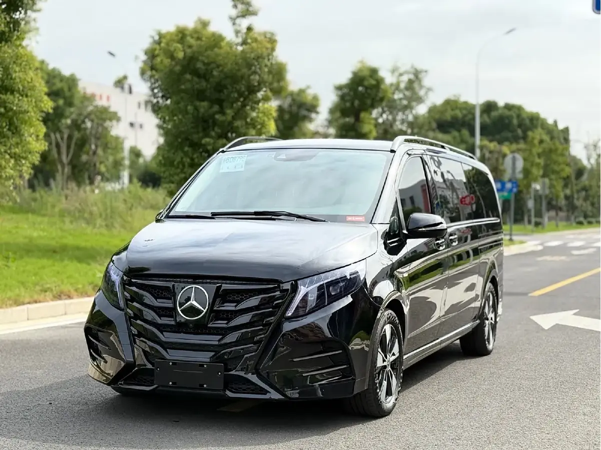 2022 Mercedes-Benz V Class 2.0T 211HP L4 9AT