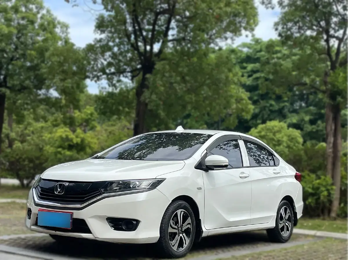 2016 Honda Greiz 1.5L 131HP L4 5MT