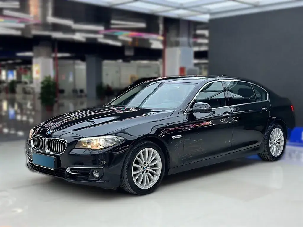 2014 BMW 5 Series 2.0T 218HP L4 8AT