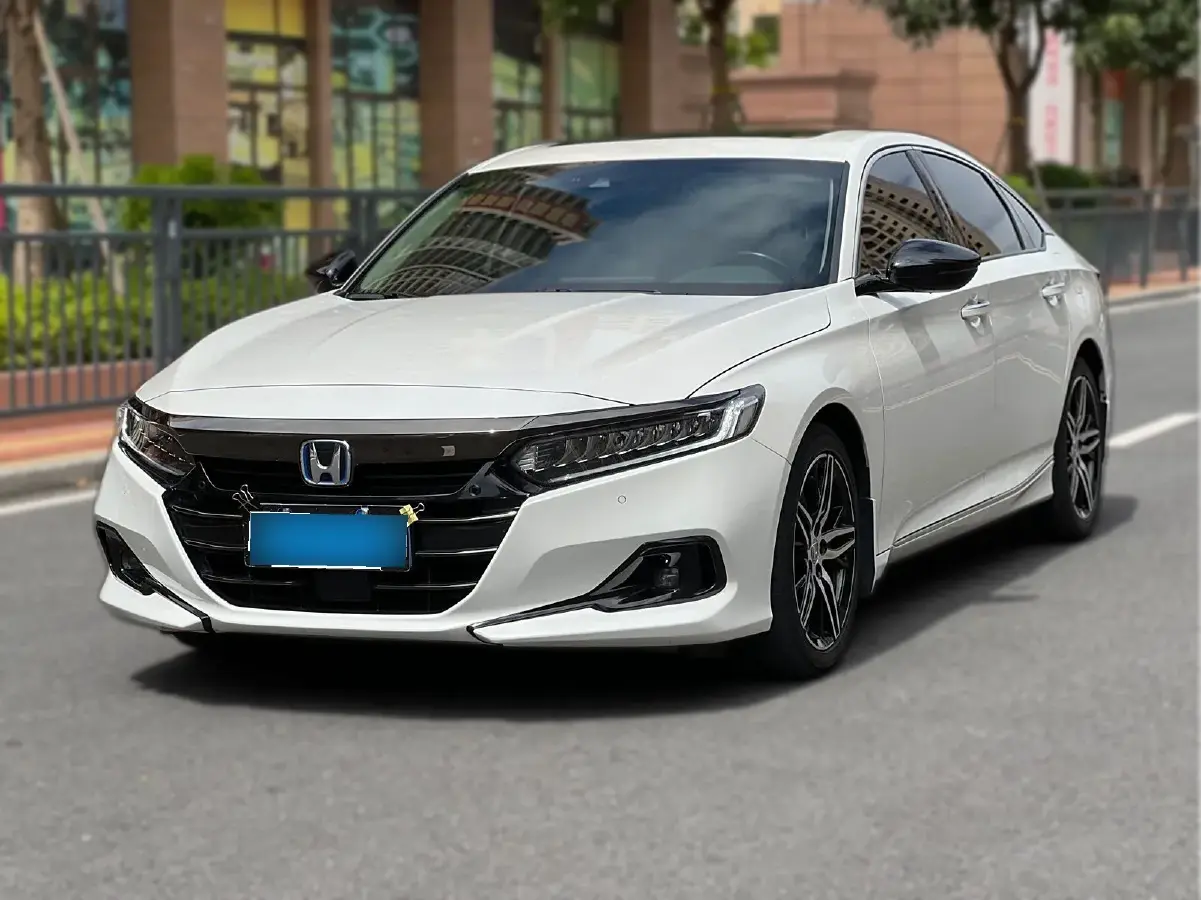 2022 Honda Accord 2.0L 146HP L4 E-CVT Hybrid
