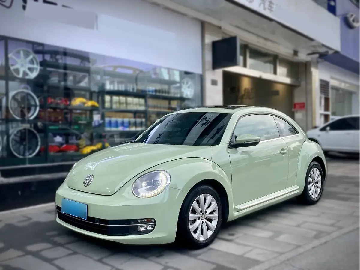 2013 Volkswagen Beetle 1.4T 160HP L4 7DCT
