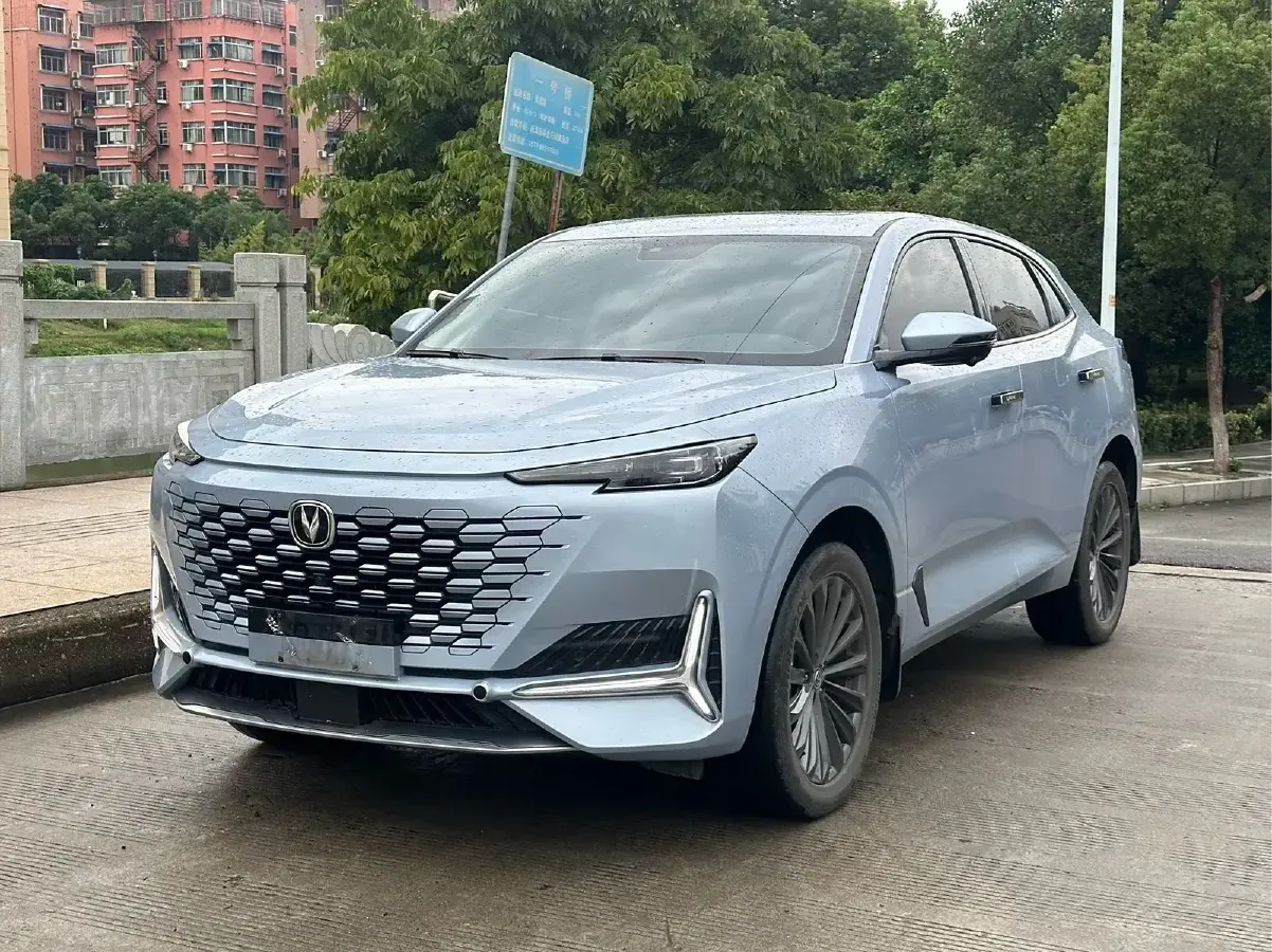 2021 ChangAn UNI-K 2.0T 233HP L4 8AT