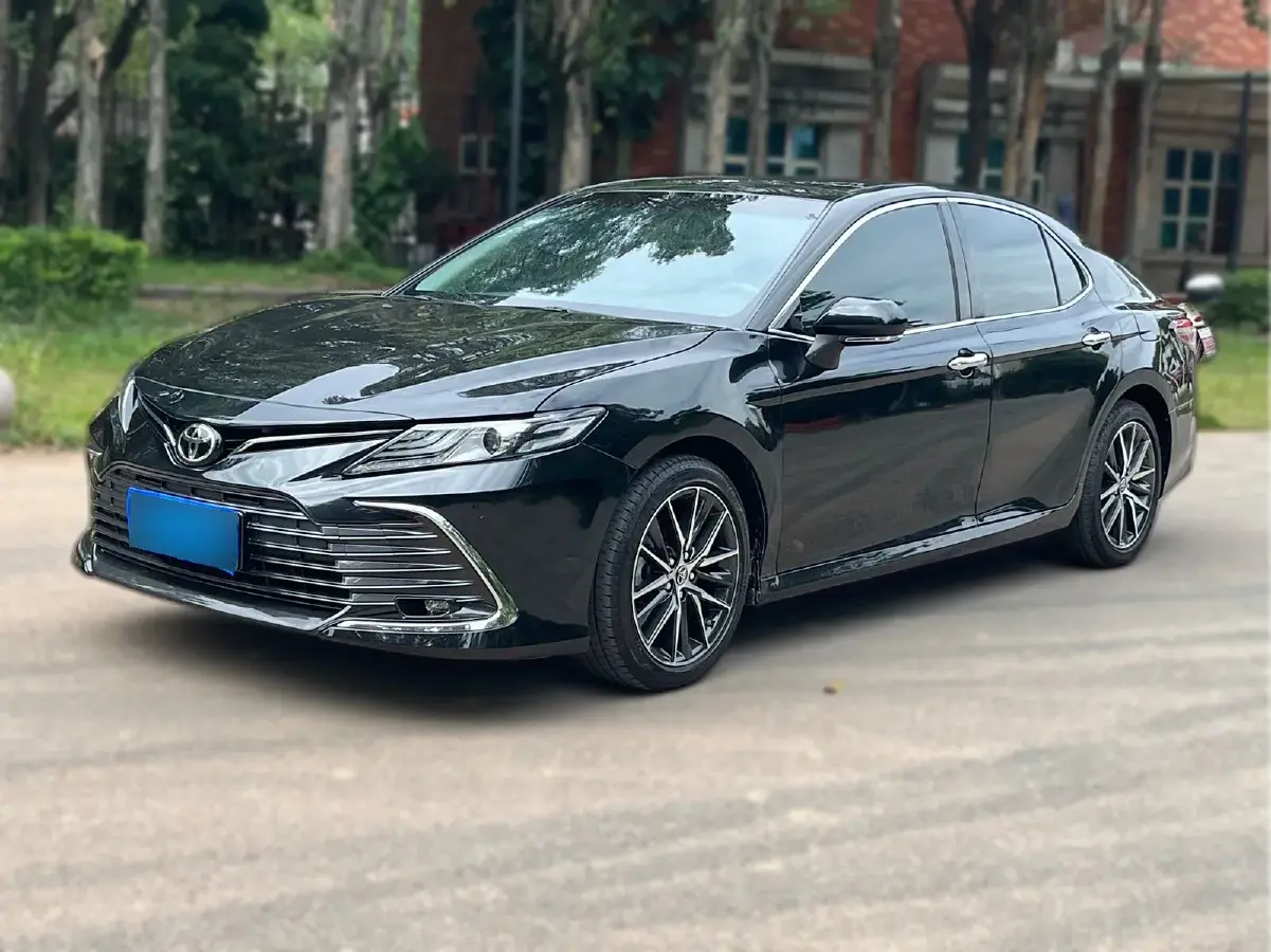 2021 Toyota Camry 2.5L 209HP L4 8AT