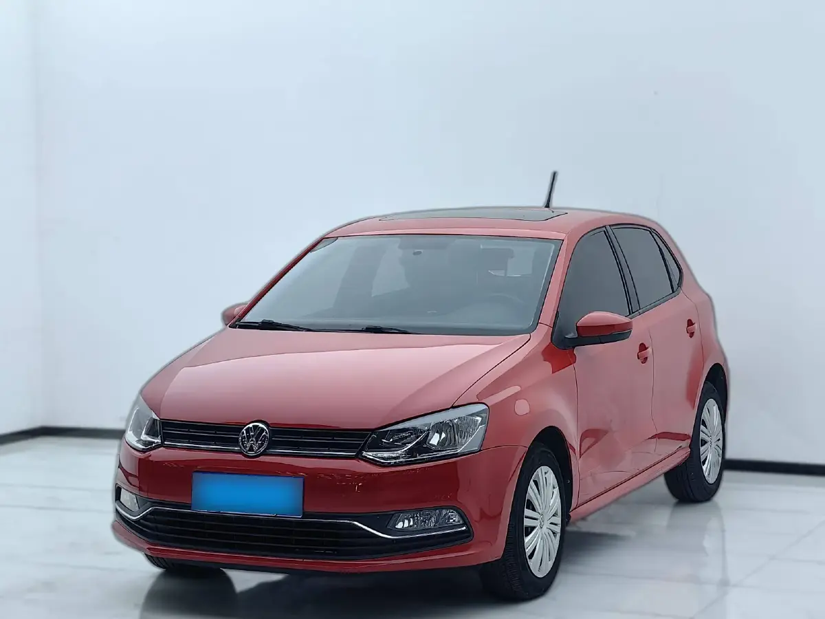 2016 Volkswagen Polo 1.6L 110HP L4 6AT