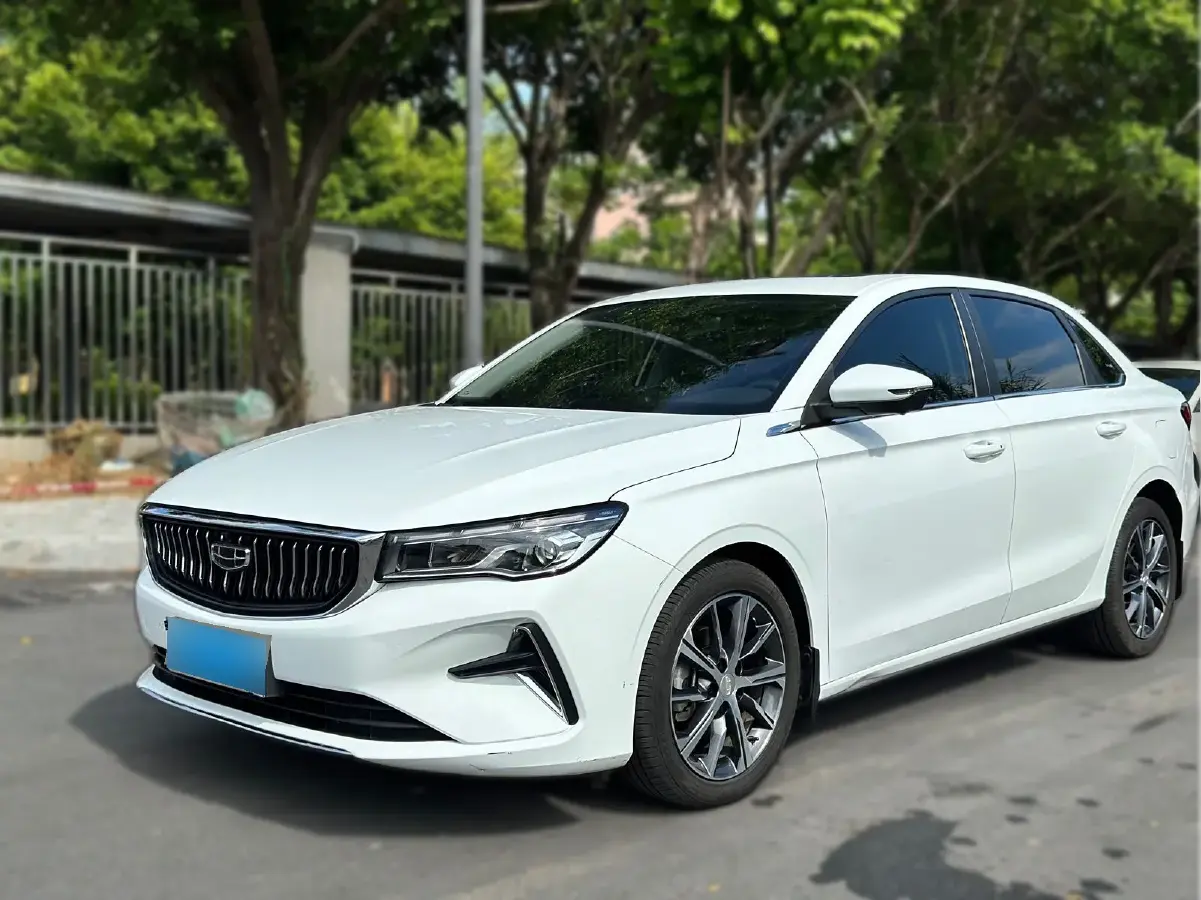 2022 Geely Emgrand 1.5L 114HP L4 CVT