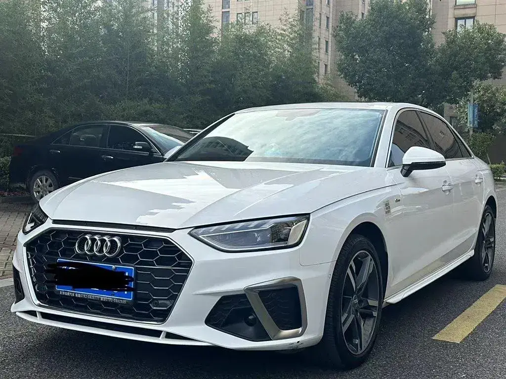 2022 Audi A4L 2.0T 190HP L4 7DCT