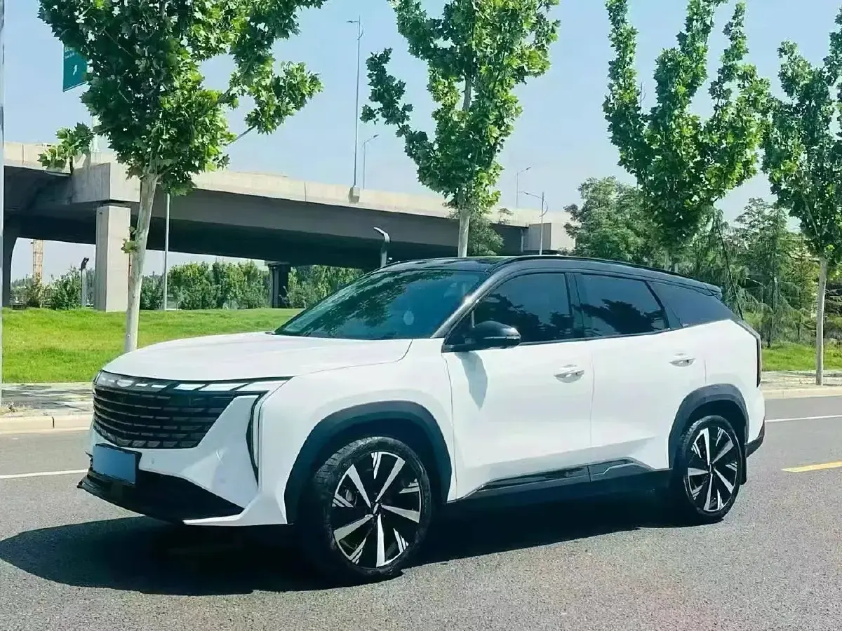 2023 Geely StarRay 2.0T 218HP L4 7DCT