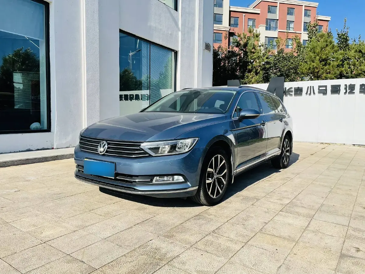 2017 Volkswagen Alltrack 2.0T 220HP L4 6DCT