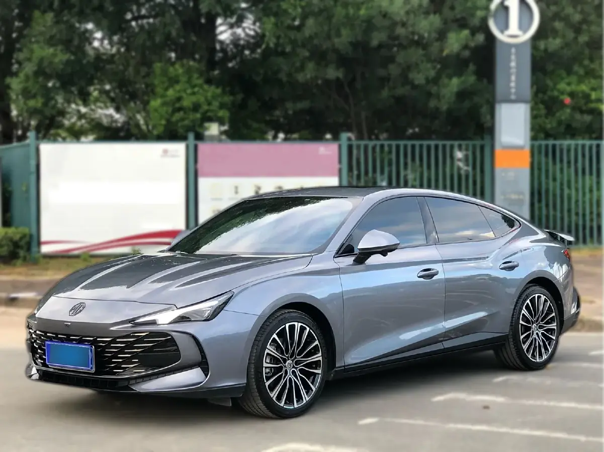 2023 MG 7 2.0T 261HP L4 9AT