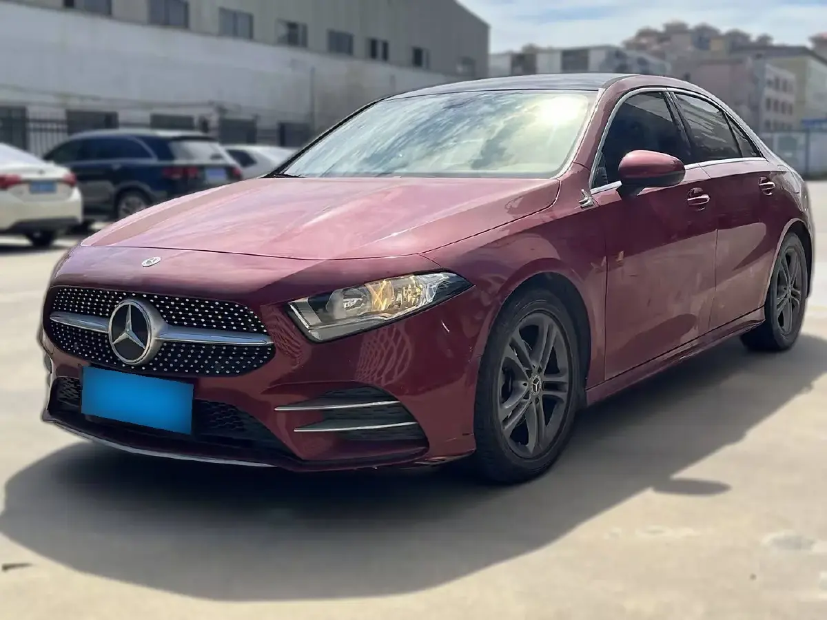 2021 Mercedes-Benz A Class 1.3T 136HP L4 7DCT