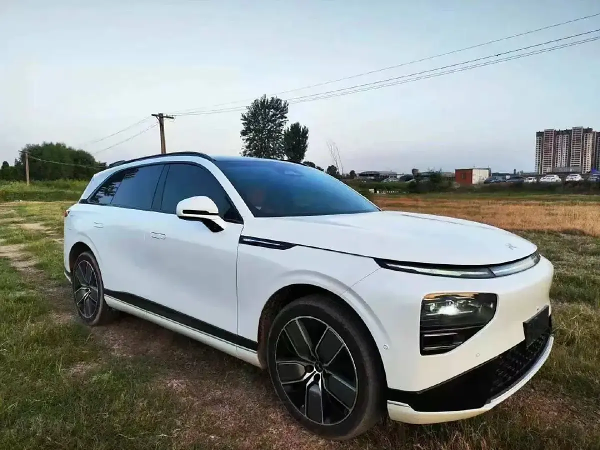 2022 Xpeng G9 BEV 98KWH