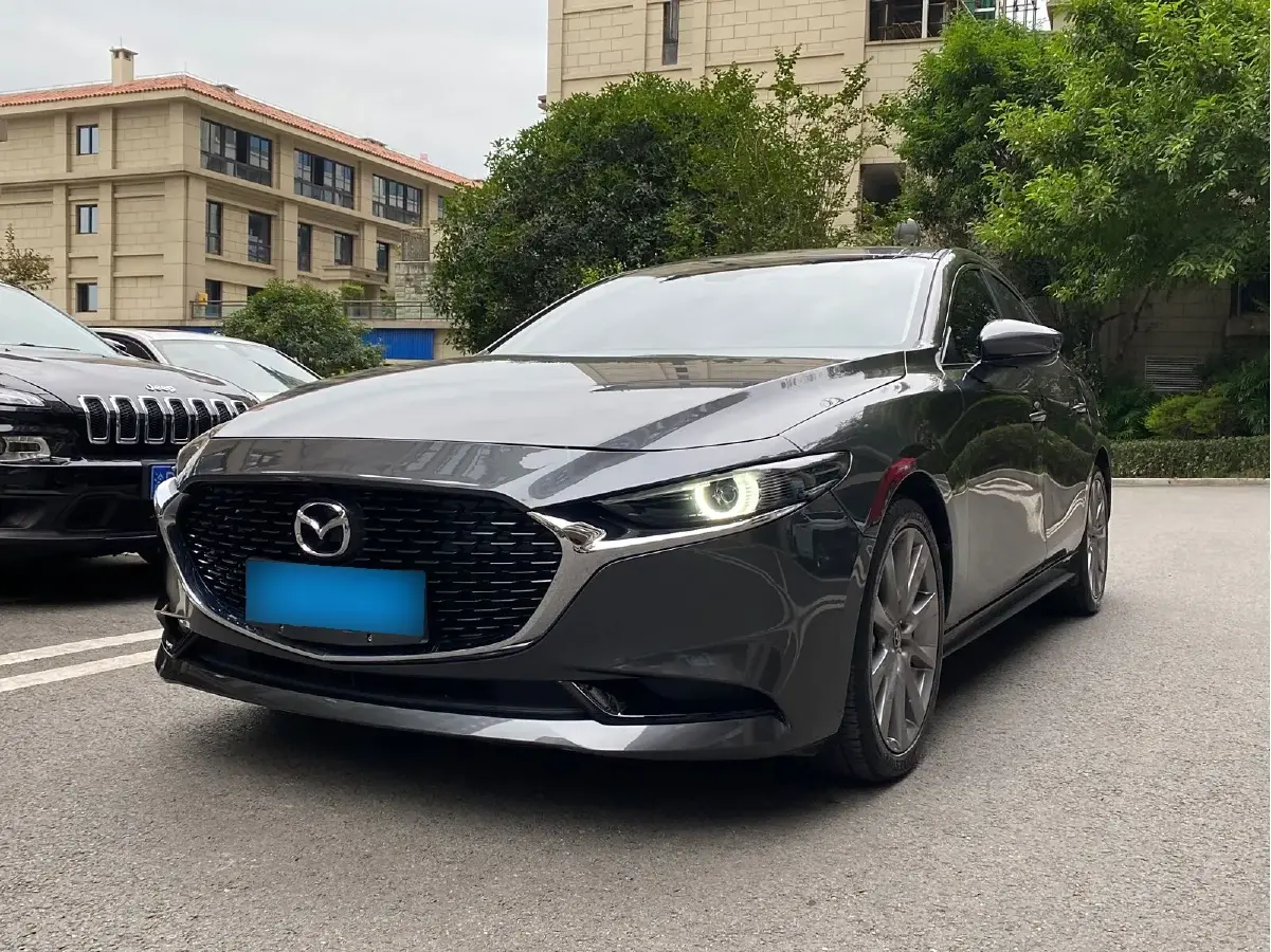 2022 Mazda 3 Axela 2.0L 158HP L4 6AT