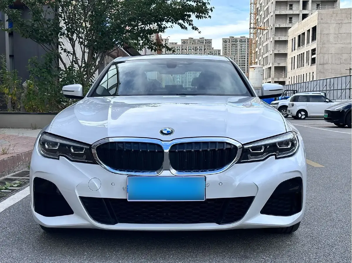2022 BMW 3 Series 2.0T 156HP L4 8AT