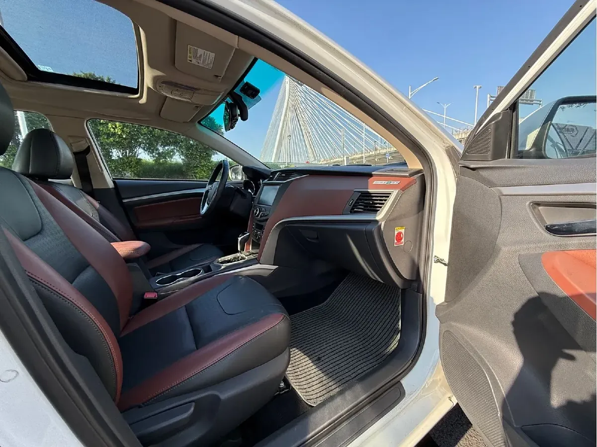 2014 BYD G5 1.5T 154HP L4 6DCT,autocango,china used car exporter,china ev exporter,chinese used car exporter,chinese used ev exporter