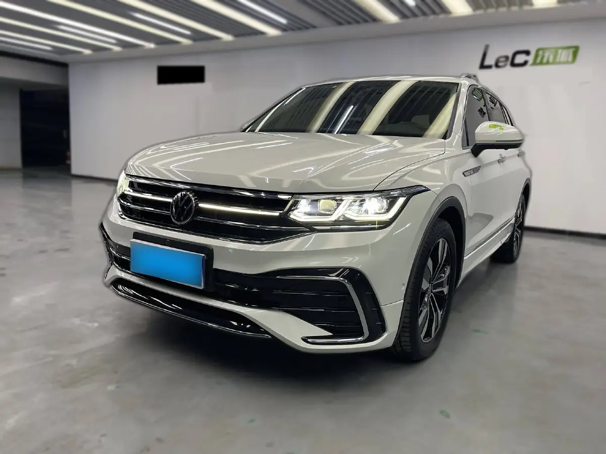 2022 Volkswagen Tiguan L 2.0T 186HP L4 7DCT