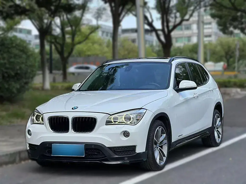 2014 BMW X1 2.0T 184HP L4 8AT