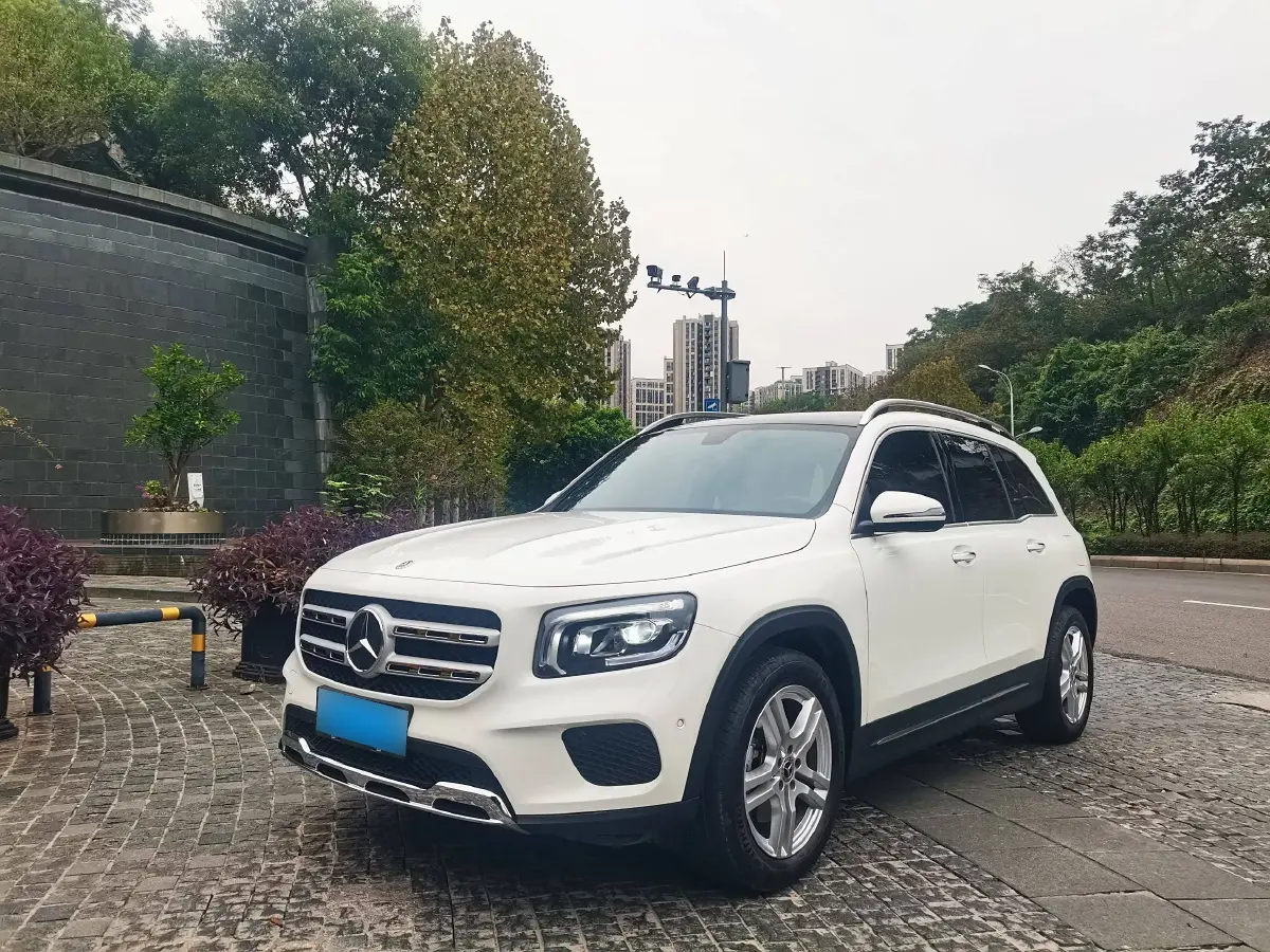 2023 Mercedes-Benz GLB Class 2.0T 190HP L4 8DCT