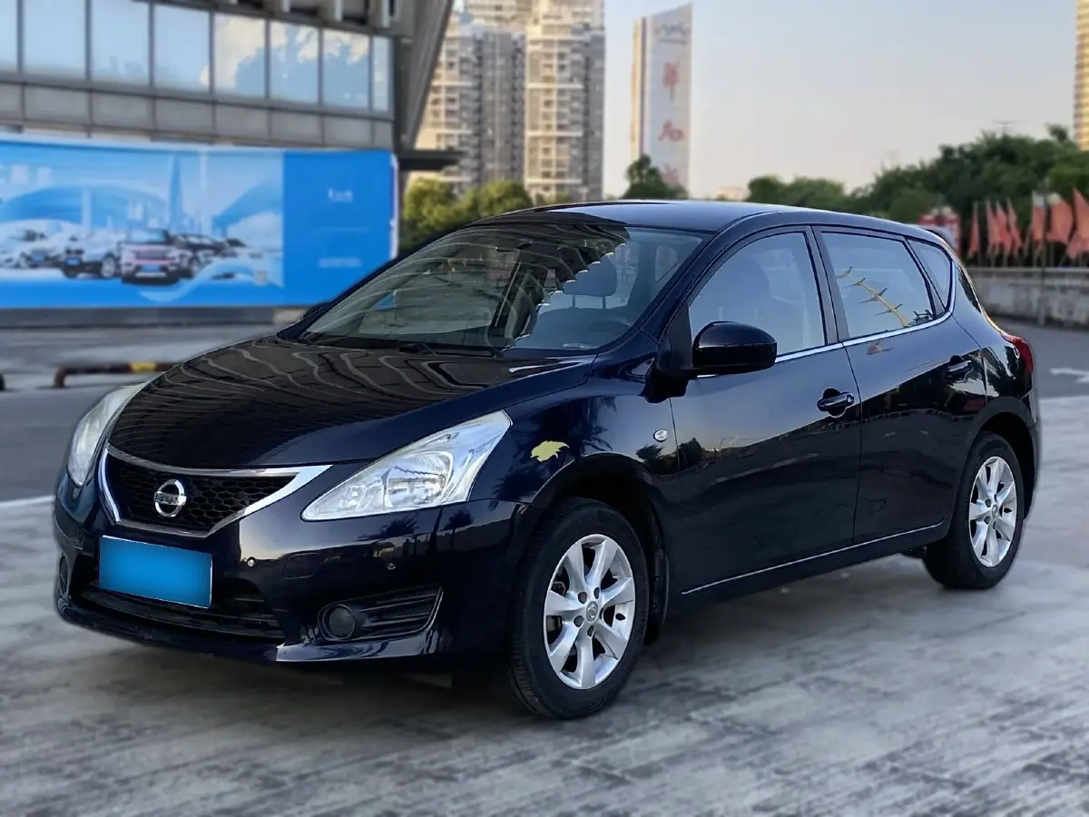 2014 Nissan Tiida 1.6L 126HP L4 CVT