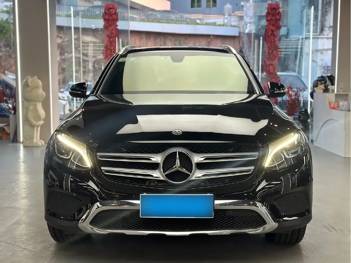 2019 Mercedes-Benz GLC Class 2.0T 184HP L4 9AT
