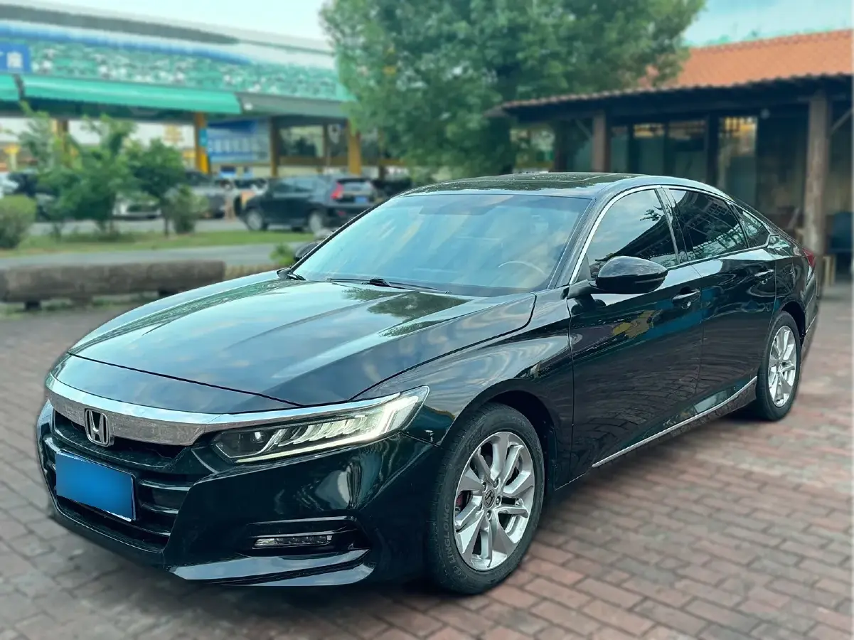 2018 Honda Accord 1.5T 194HP L4 CVT