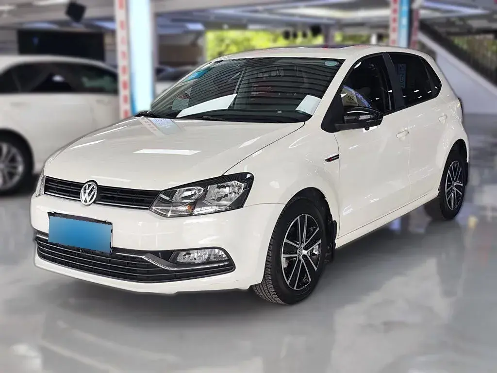 2014 Volkswagen Polo 1.6L 110HP L4 6AT