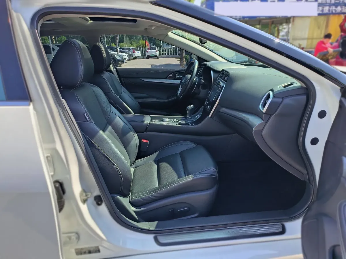 2016 Nissan Maxima 2.5L 186HP L4 CVT,autocango,china used car exporter,china ev exporter,chinese used car exporter,chinese used ev exporter