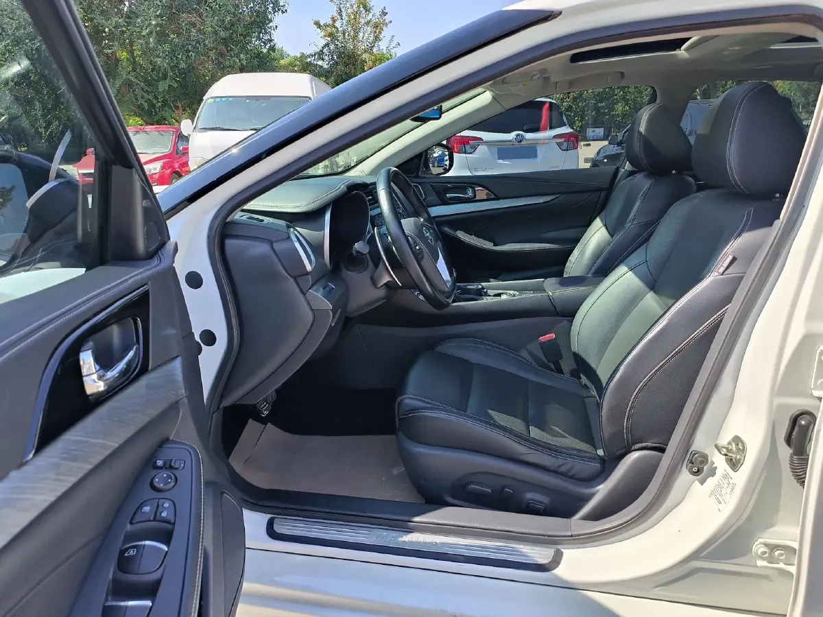 2016 Nissan Maxima 2.5L 186HP L4 CVT,autocango,china used car exporter,china ev exporter,chinese used car exporter,chinese used ev exporter