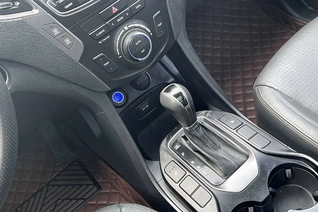 2013 Hyundai Grand SantaFe 2.2T 197HP L4 6AT,autocango,china used car exporter,china ev exporter,chinese used car exporter,chinese used ev exporter