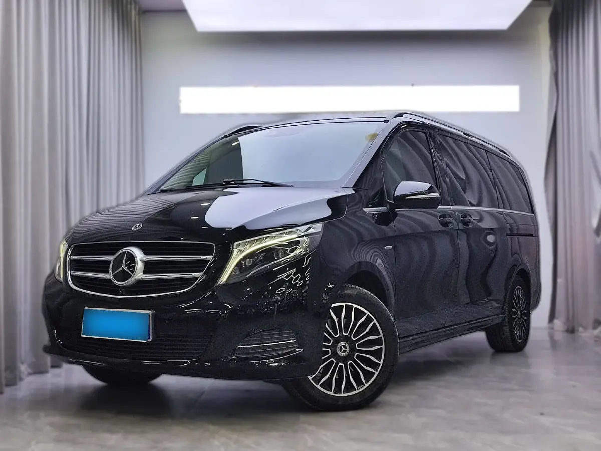2018 Mercedes-Benz V Class 2.0T 211HP L4 7AT