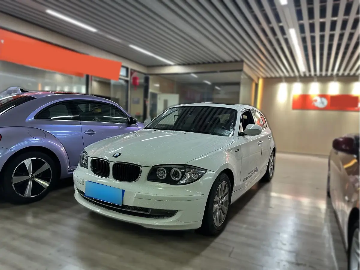 2008 BMW 1 Series 2.0L 156HP L4 6AT