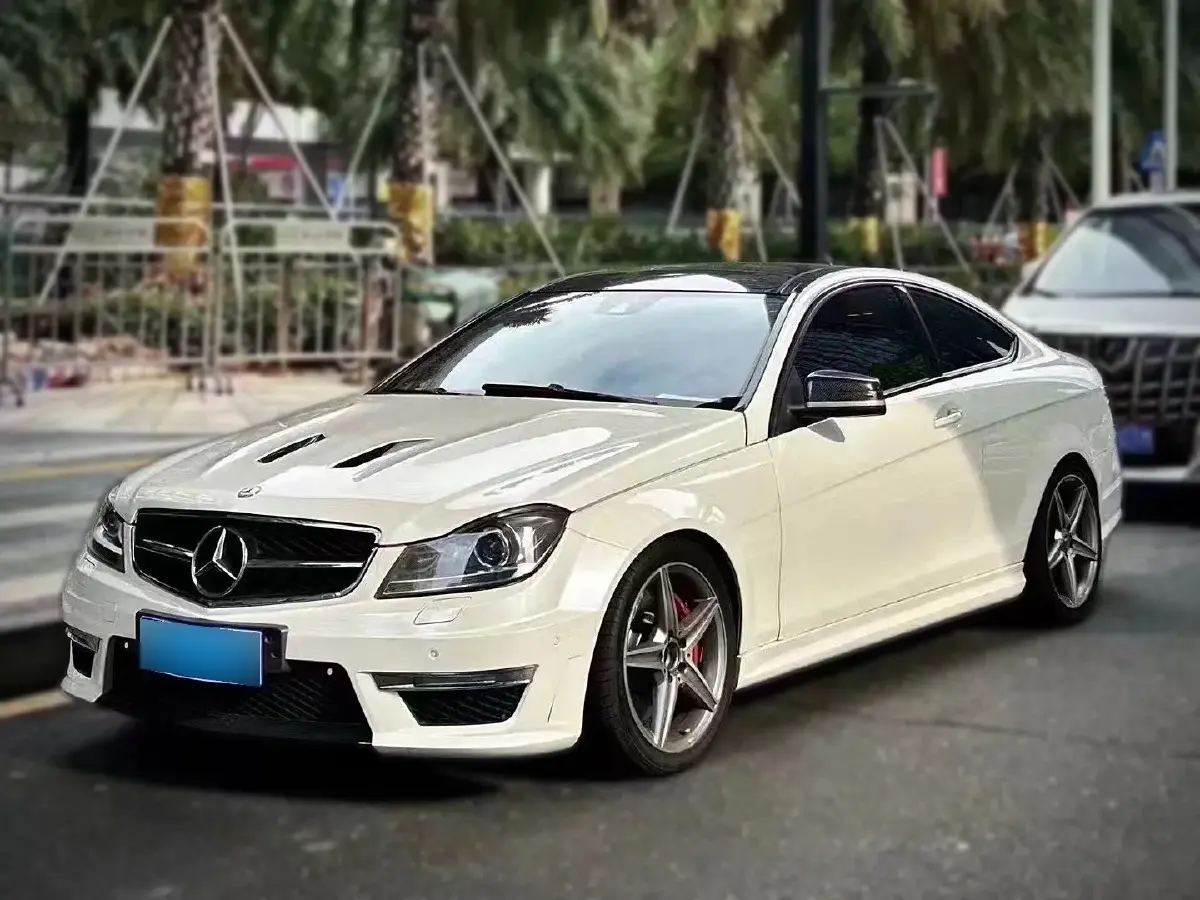 2012 Mercedes-Benz C AMG 6.2L 457HP V8 7AT