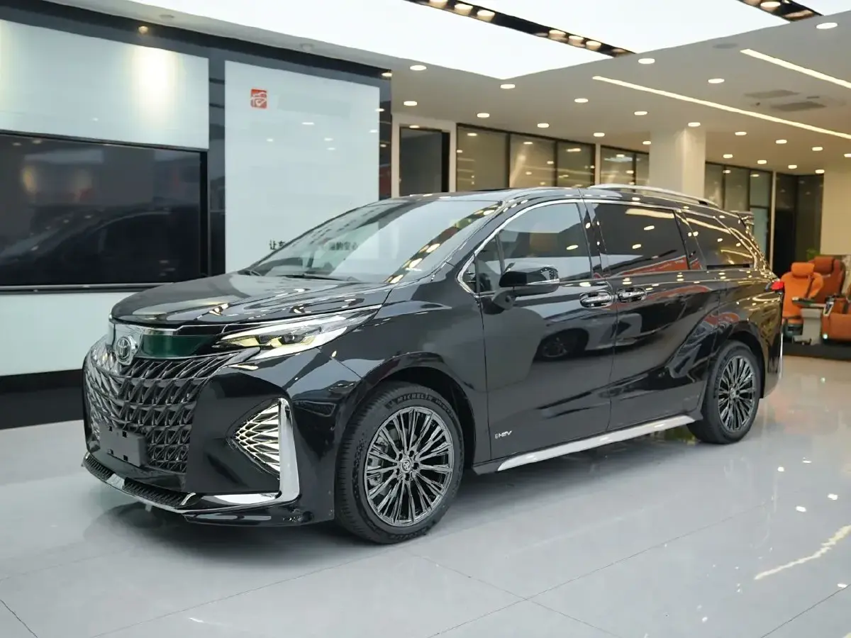 2024 Toyota Sienna 2.5L 189HP L4 E-CVT Hybrid