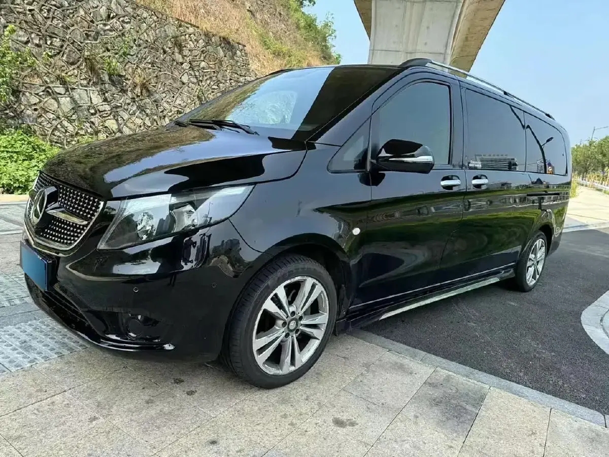 2016 Mercedes-Benz Vito 2.0T 211HP L4 7AT