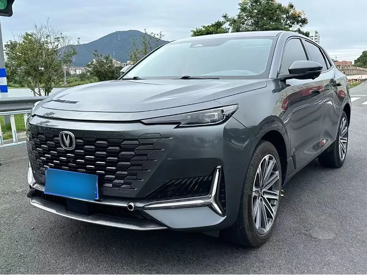 2021 ChangAn UNI-K 2.0T 233HP L4 8AT