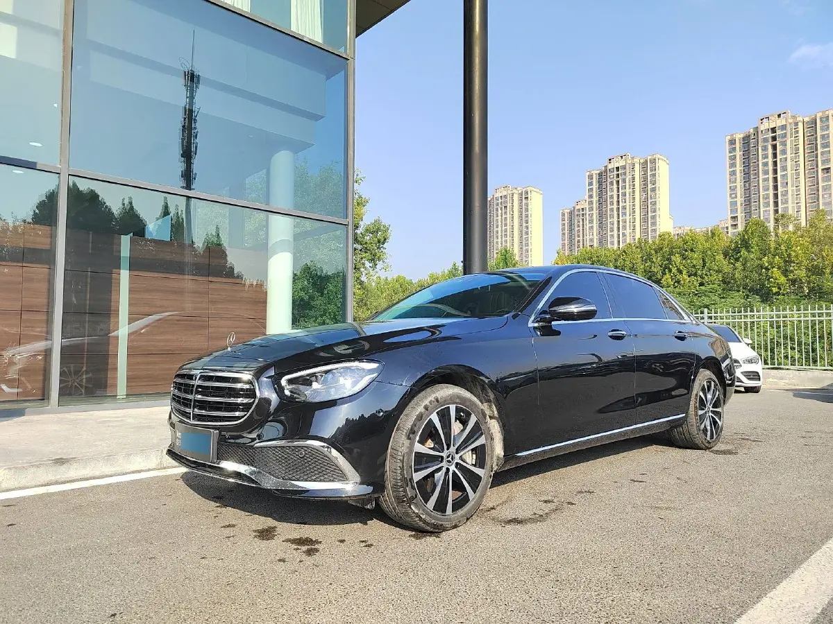 2022 Mercedes-Benz E Class 2.0T 211HP L4 9AT PHEV 25.4KWH