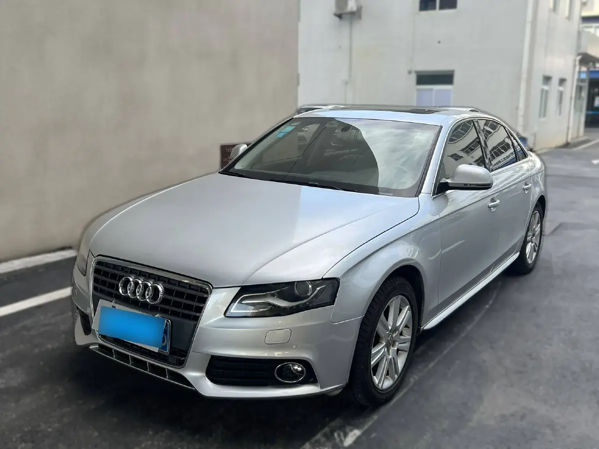 2012 Audi A4L 2.0T 180HP L4 CVT