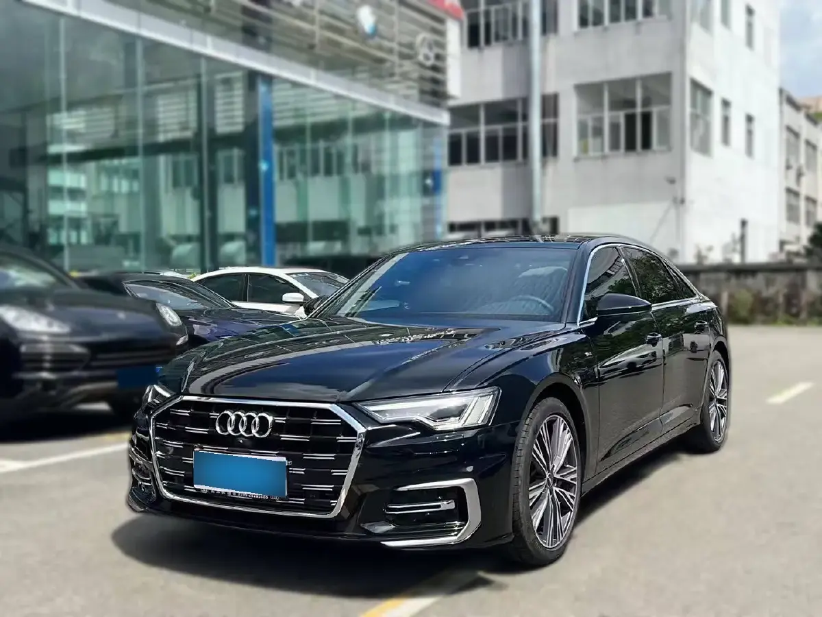 2024 Audi A6L 2.0T 245HP L4 7DCT