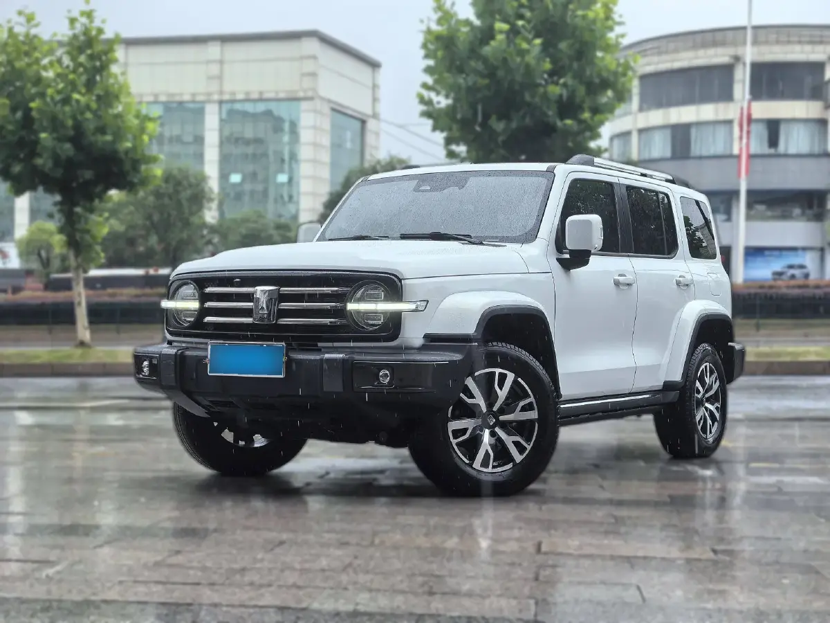 2023 Tank 300 2.0T 227HP L4 8AT