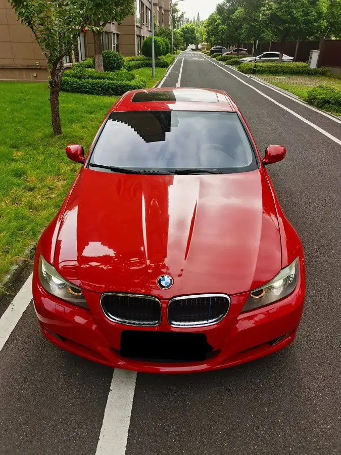 2012 BMW 3 Series 2.0L 152HP L4 6AT