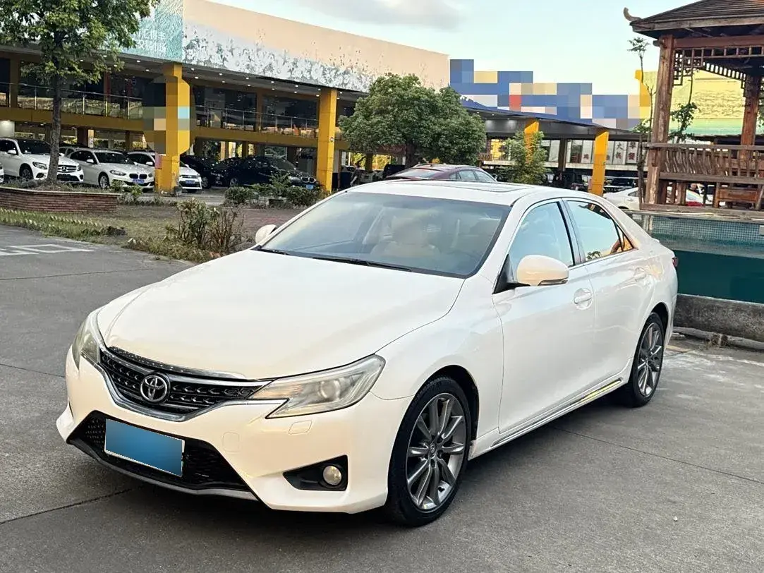 2013 Toyota Reiz 2.5L 193HP V6 6AT