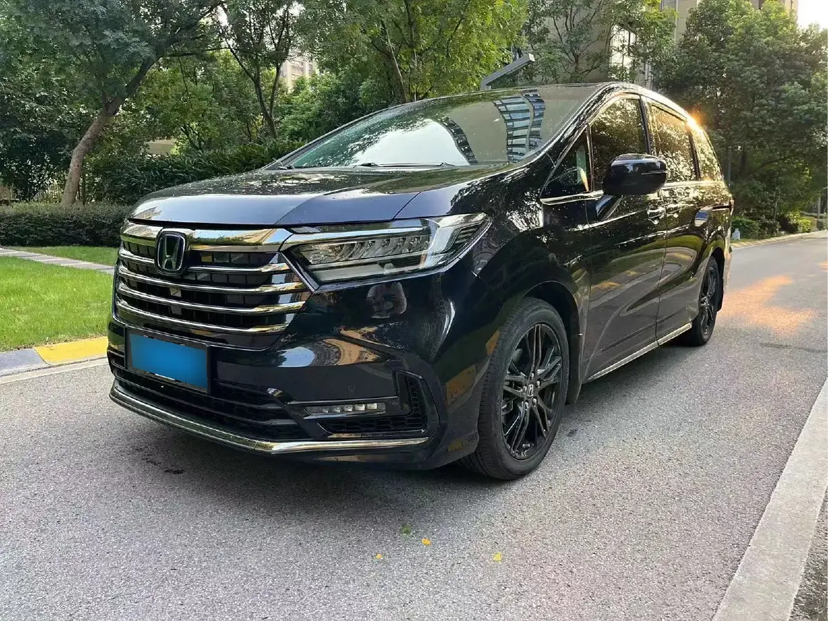 2022 Honda Odyssey 2.0L 146HP L4 E-CVT Hybrid