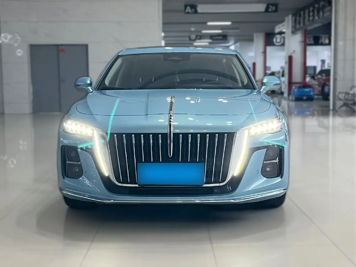 2023 HongQi H5 2.0T 224HP L4 8AT