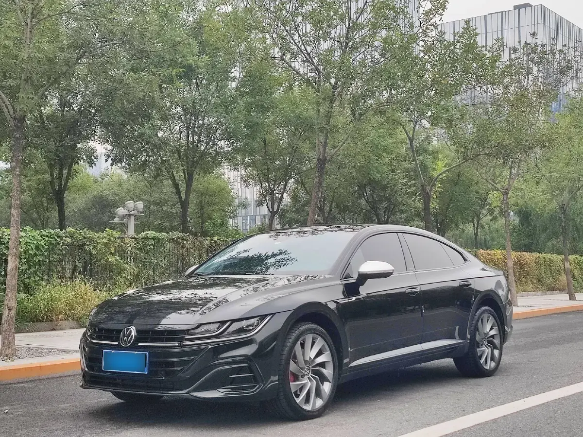 2024 Volkswagen CC 2.0T 220HP L4 7DCT